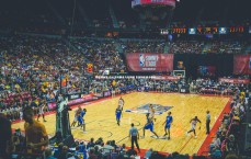 易胜博体育-热火逆境翻盘力克鹈鹕 东部排名稳步攀升